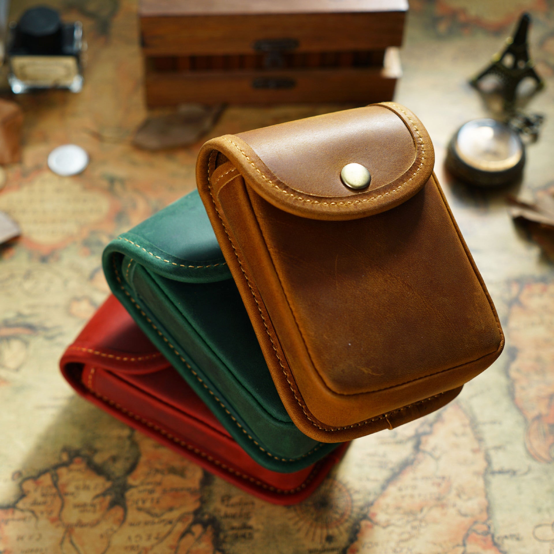 L-25- Leather vintage waist storage bag